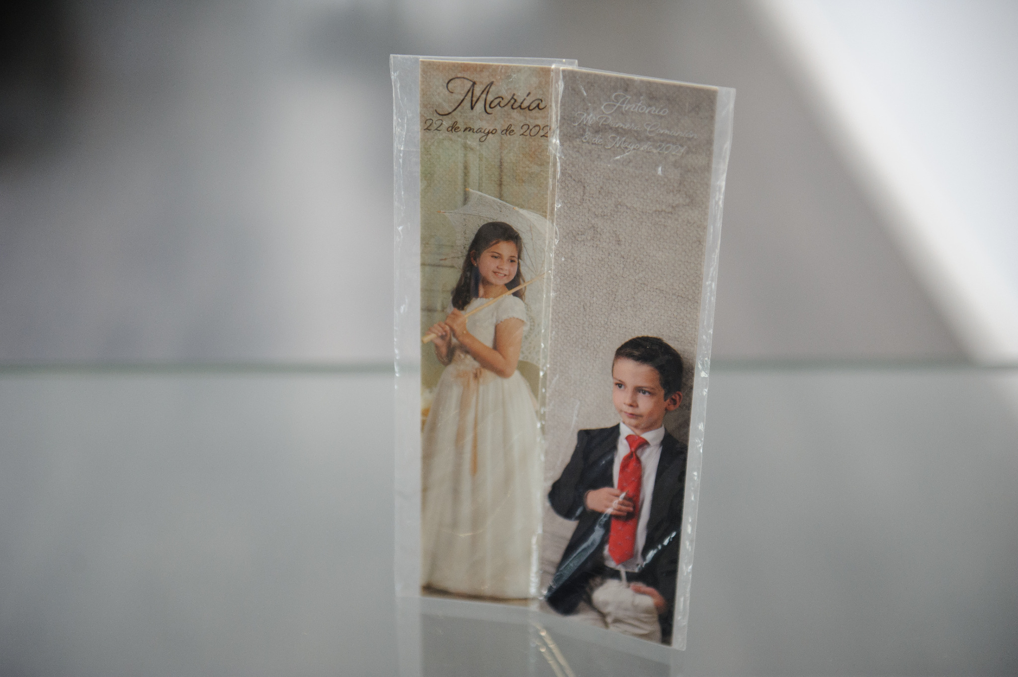 Dos marcapáginas personalizados de Primera Comunión