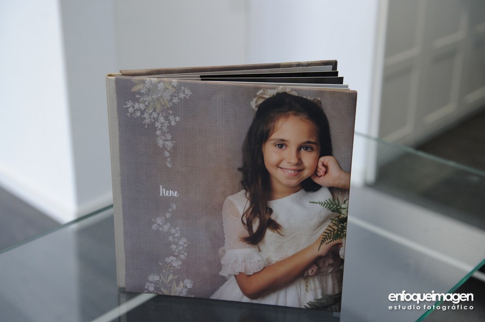 Portada personalizada de Álbum Libro de Primera Comunión de niña